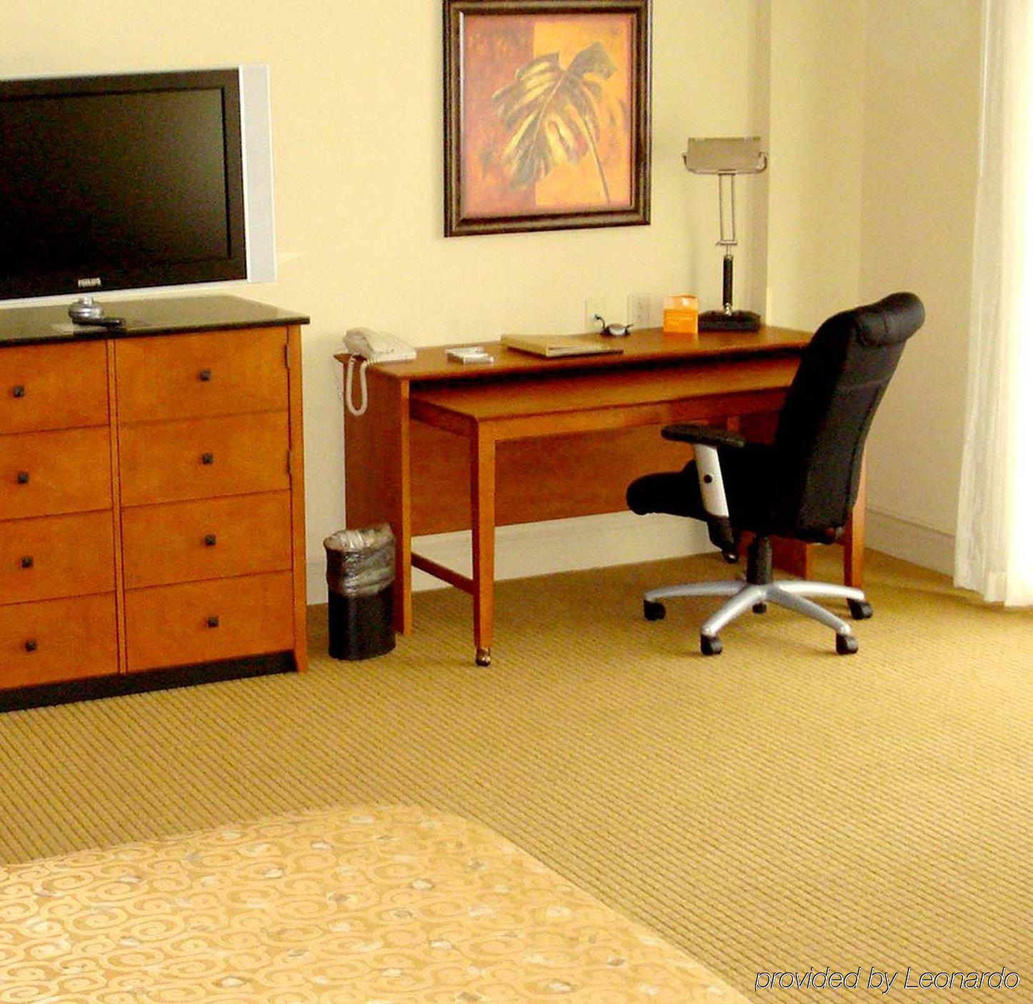 Hilton Carillon Park 4* St. Petersburg
